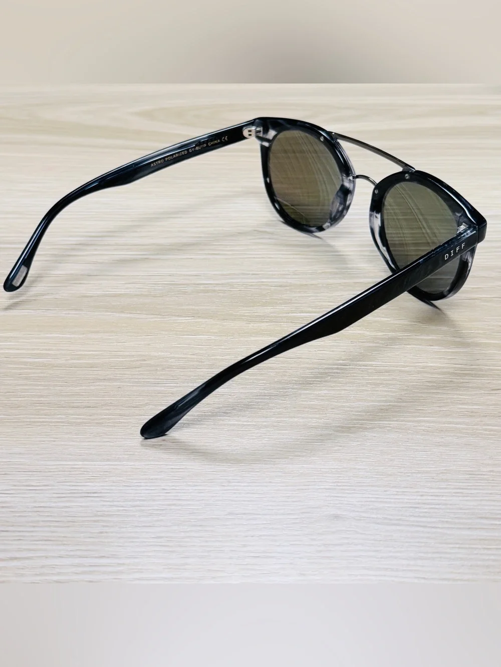 DIFF Eyewear Astro Polarized Aviator Sunglasses (Gray Stripe/Blue Mirror)